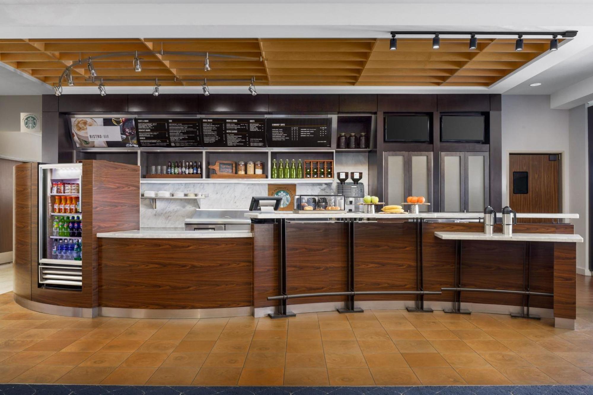 Courtyard By Marriott Phoenix Mesa Gateway Airport Exterior photo