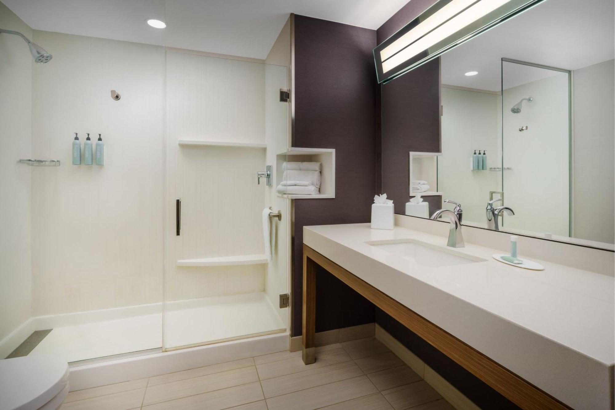 Courtyard By Marriott Phoenix Mesa Gateway Airport Exterior photo