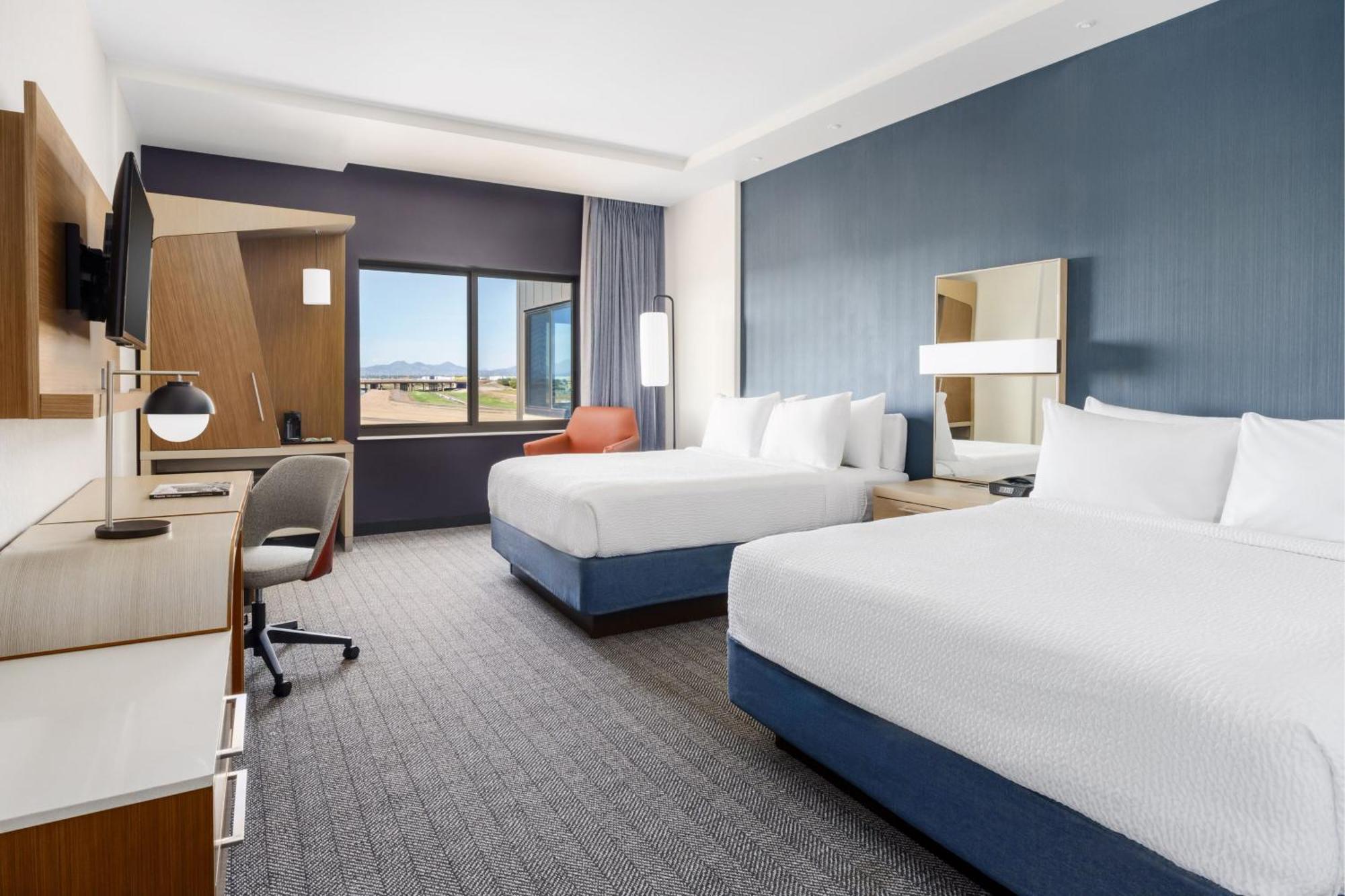 Courtyard By Marriott Phoenix Mesa Gateway Airport Exterior photo