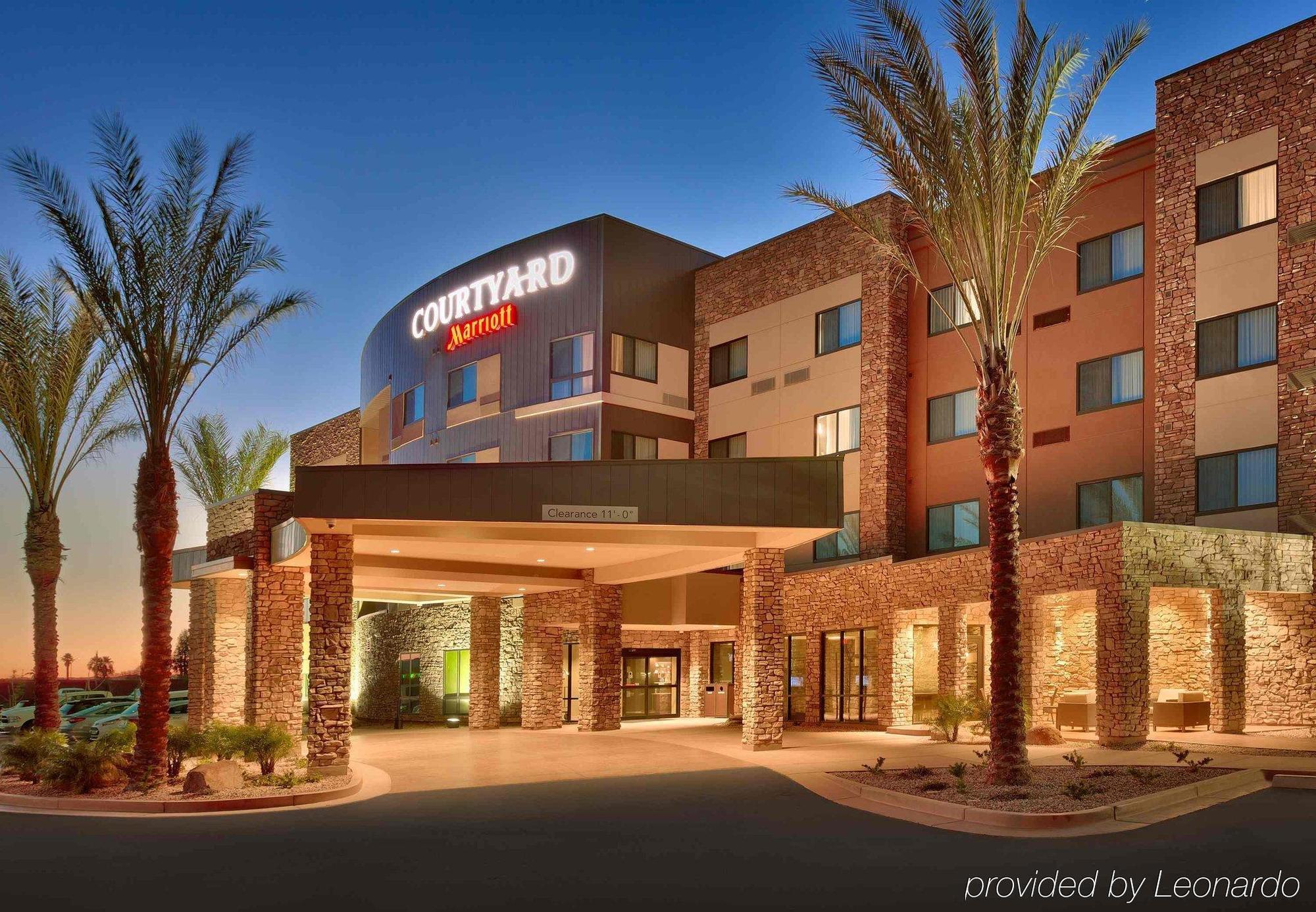 Courtyard By Marriott Phoenix Mesa Gateway Airport Exterior photo