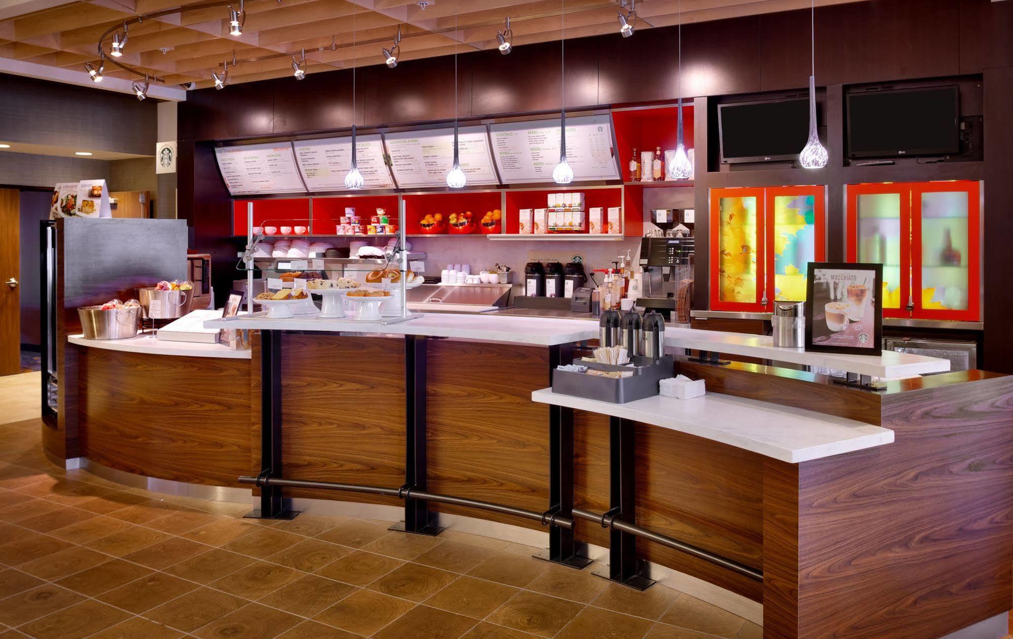 Courtyard By Marriott Phoenix Mesa Gateway Airport Exterior photo