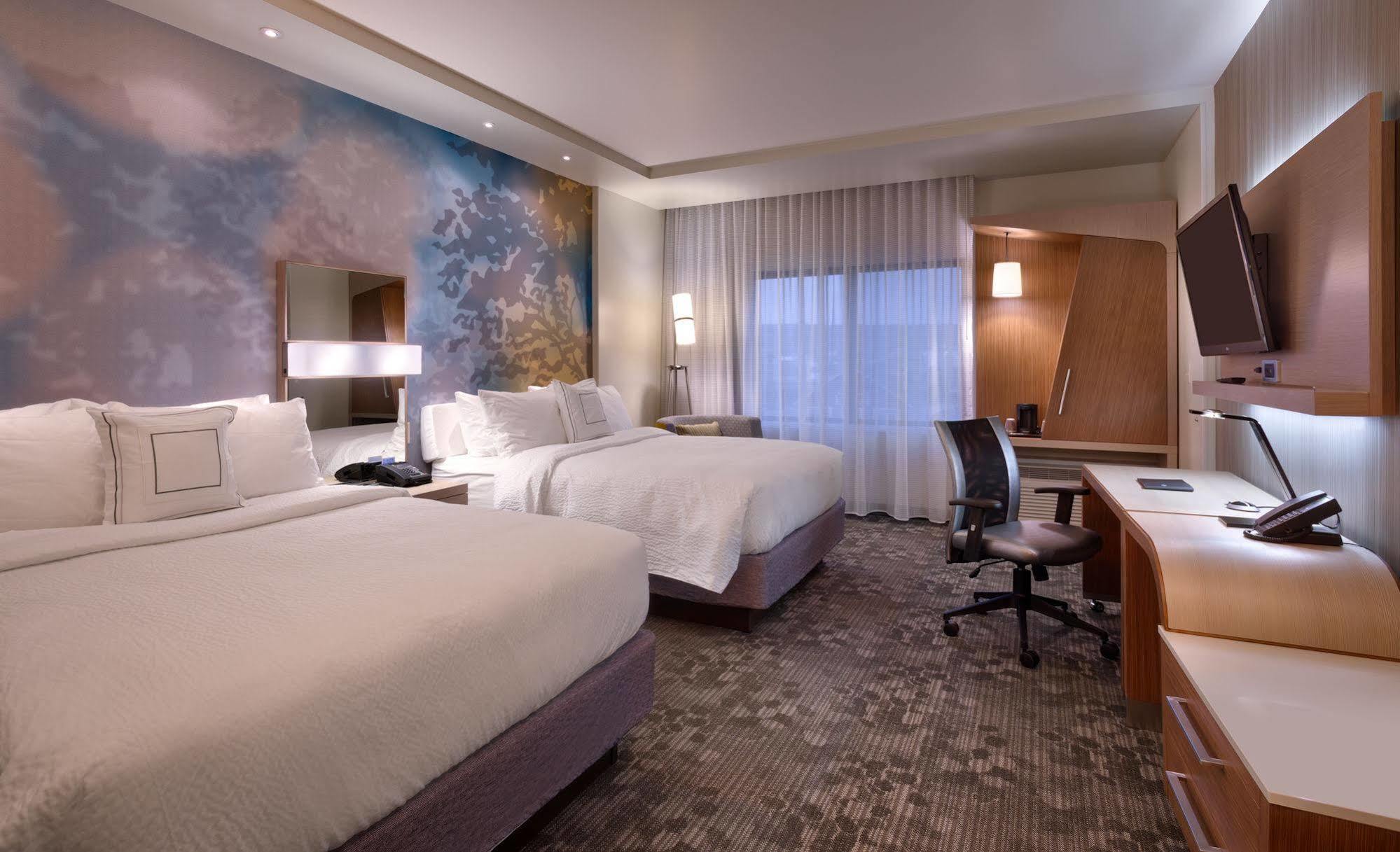 Courtyard By Marriott Phoenix Mesa Gateway Airport Exterior photo